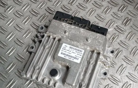 Ford Mondeo MK IV Engine control unit/module BG9112A650RE 28297068 97RI010012