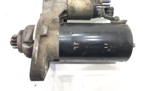 Volkswagen Polo V 6R Starter motor 0001123028