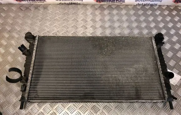 Ford Focus C-MAX Coolant radiator 3M5H8005TL