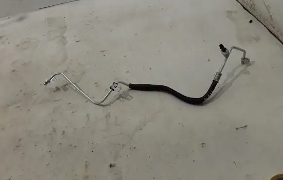 Renault Espace VI Air conditioning (A/C) pipe/hose 924C49211R