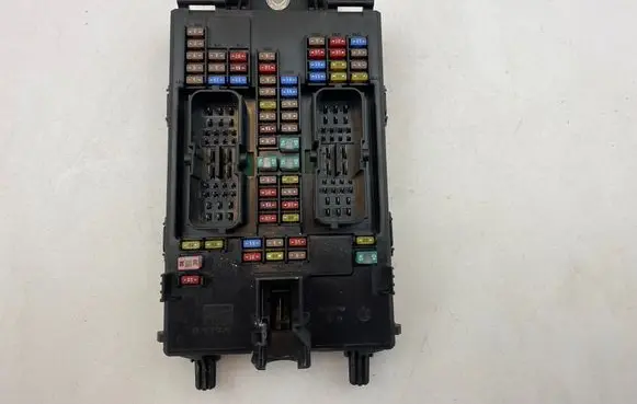Volvo S90, V90 Fuse module 31346672 K067R