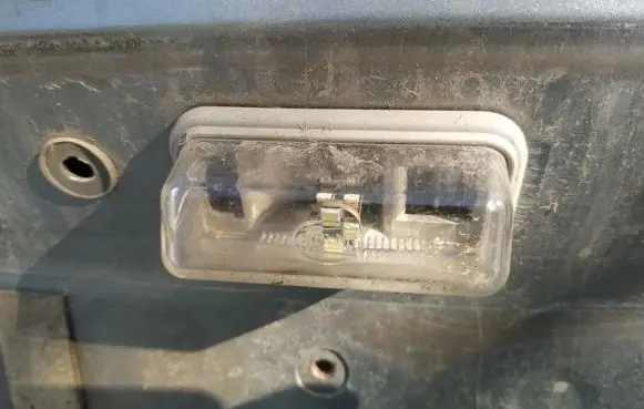 Toyota Avensis T250 Number plate light