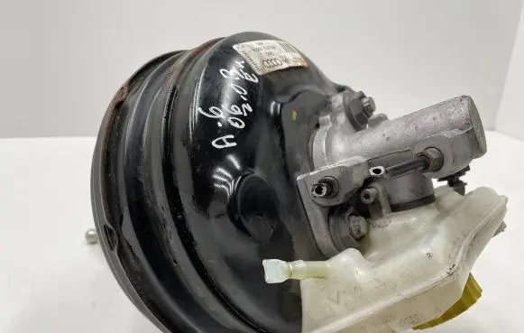 Audi A6 S6 C6 4F Brake booster 4F0612105N