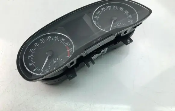 Skoda Fabia Mk3 (NJ) Speedometer (instrument cluster) 6V0920741C