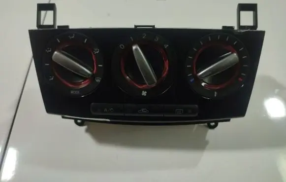 Mazda 3 I Climate control unit