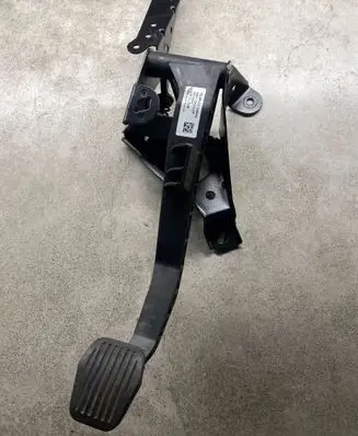 Volvo V50 Brake pedal 4N517B633GF 30714695