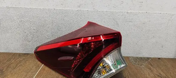 Toyota Auris E180 Rear/tail lights 02-353