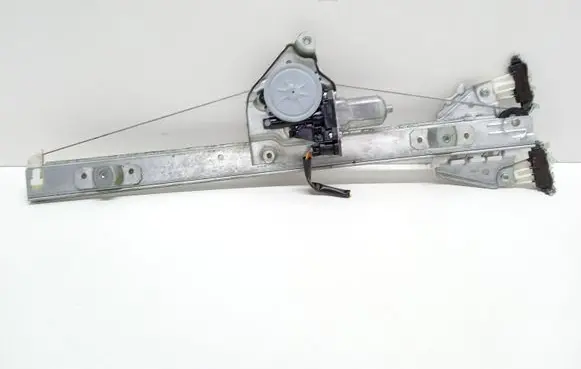 Suzuki Grand Vitara II Front door window regulator with motor 8343065J00 2621003520