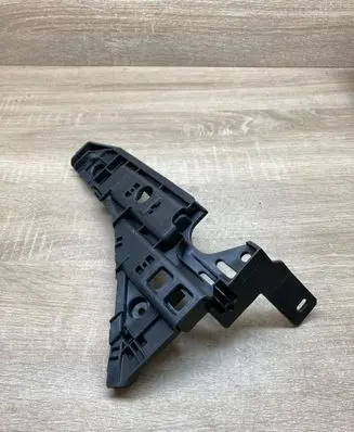 Opel Vectra C Front bumper mounting bracket 13182955