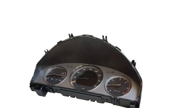 Mercedes-Benz C W204 Speedometer (instrument cluster) A2045404948 A2045403211