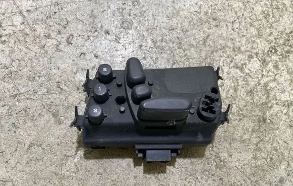 Chrysler Pacifica Other switches/knobs/shifts 0YD07TRMAC