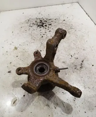 Mercedes-Benz B W245 Front wheel hub spindle knuckle