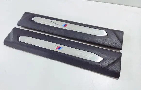 BMW 1 F40 sill trim set (inner) 8075105 7469183