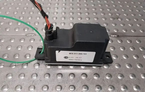 Mercedes-Benz C W205 Voltage converter/converter module S26383501 8ES011590