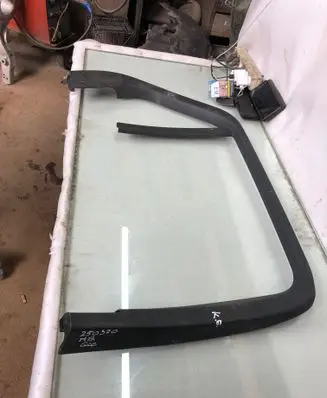 Mercedes-Benz GLC X253 C253 Rear door window/glass frame A2537370371