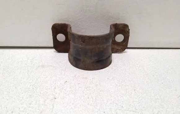 Chevrolet Captiva Sway bar bush bracket, front 