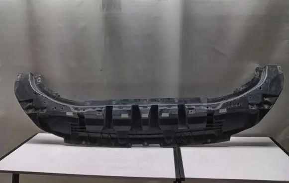 Audi Q8 Front bumper skid plate/under tray 4M8807611A