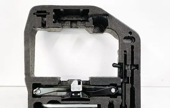 Audi A4 S4 B8 8K Tool set 8K0011031K 8T0012109A