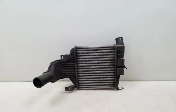 Opel Zafira B Intercooler radiator 13161078