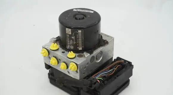 Skoda Octavia Mk2 (1Z) ABS Pump 1K0614517CB 1K0907379AT