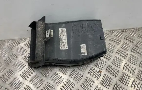 BMW X5 G05 Air intake duct part 7421700