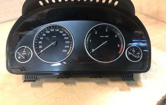 BMW 5 F10 F11 Speedometer (instrument cluster) 1036908 1044663 1036908460