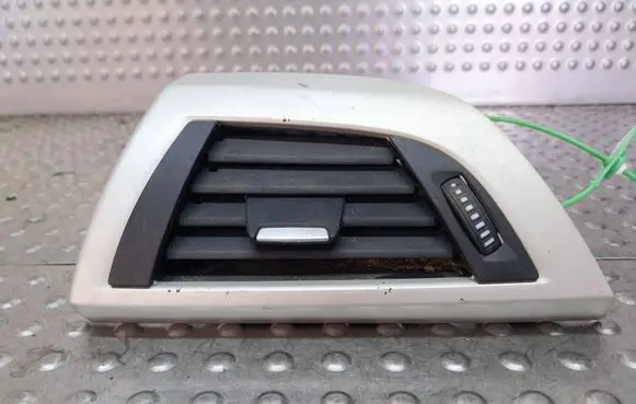 BMW 1 F20 F21 Dashboard side air vent grill/cover trim S18031095 920535