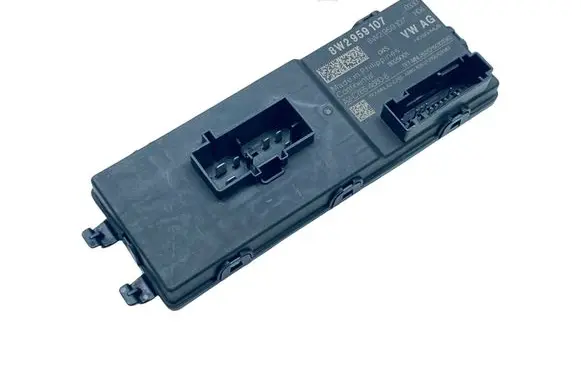 Audi E-tron GT Tailgate/trunk control unit/module 8W2959107