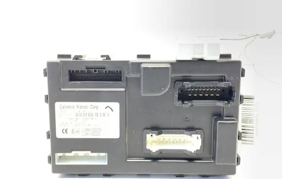 Infiniti Q70 Y51 Other control units/modules 284B11MK1D