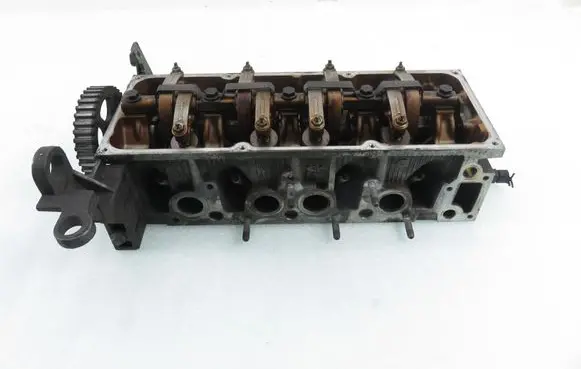 Dacia Logan I Engine head 