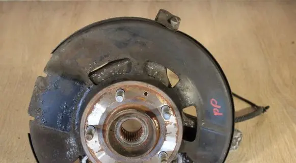 Chevrolet Orlando Front wheel hub