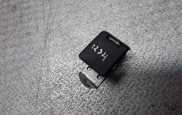 Mitsubishi Pajero Engine bonnet (hood) release handle