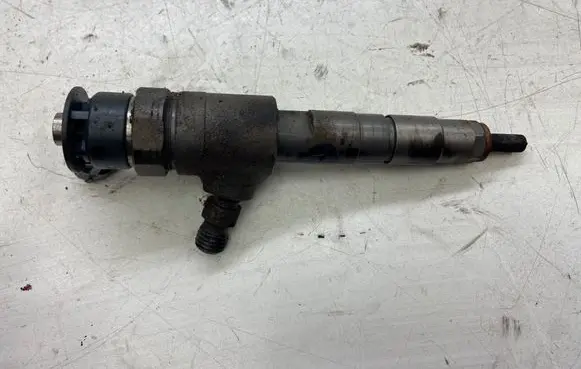 Ford Fiesta Fuel injector 0445110489