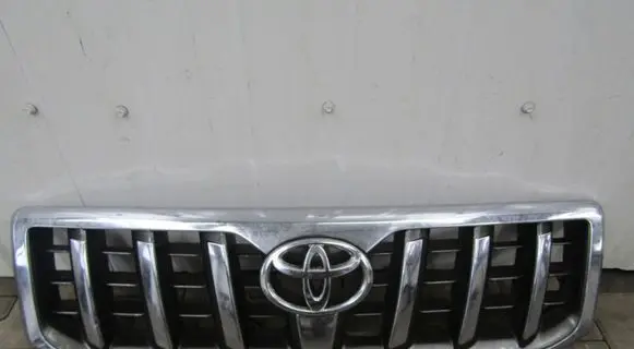 Toyota Land Cruiser (J200) Front bumper 53111-60500