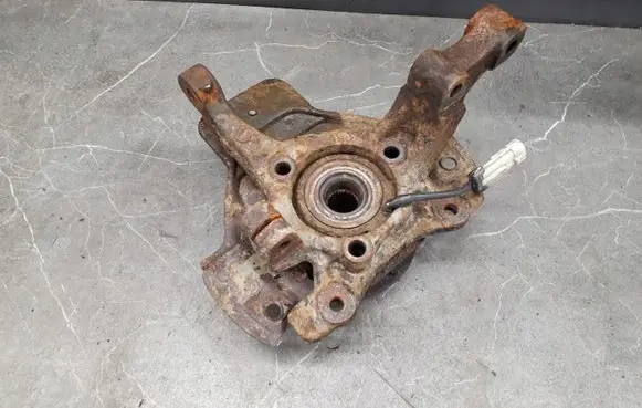 Opel Astra G Front wheel hub spindle knuckle