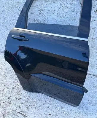 Jeep Grand Cherokee Rear door