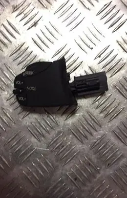 Ford Focus Multifunctional control switch/knob 98ab14k147ac