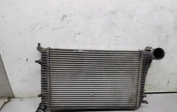 Volkswagen Caddy Intercooler radiator 1K0145803