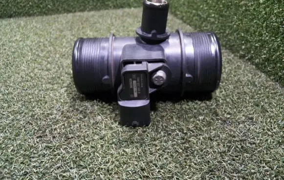 Iveco Daily 6th gen Mass air flow meter 0261230042 504208311 504208305