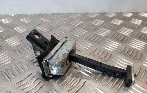 Ford Focus Front door check strap stopper