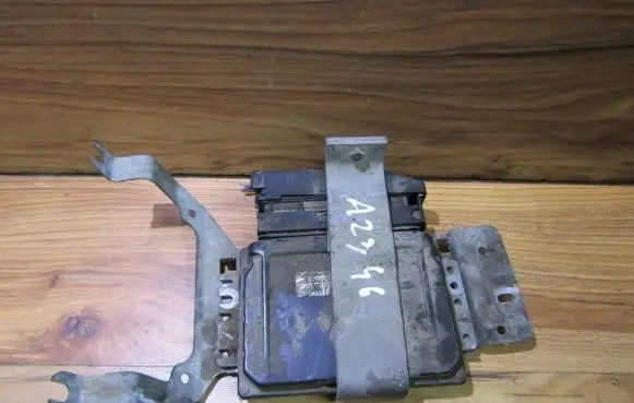 Volvo S40, V40 Engine control unit/module s108212014