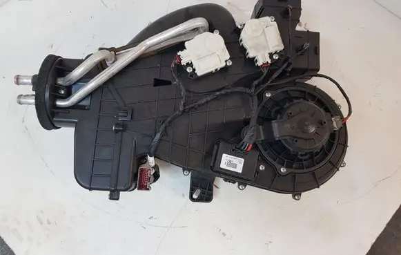 Dodge Durango Interior heater climate box assembly 68186198AC