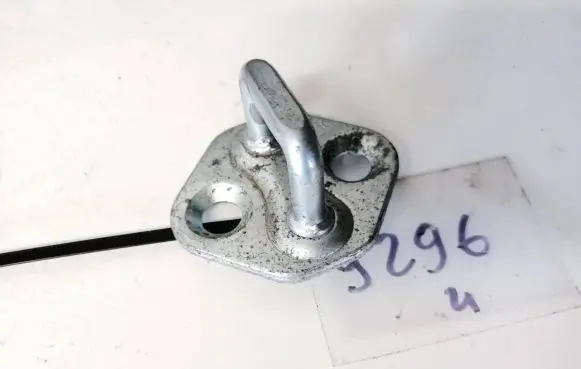 Mazda 5 Front door lock loop/hook striker 