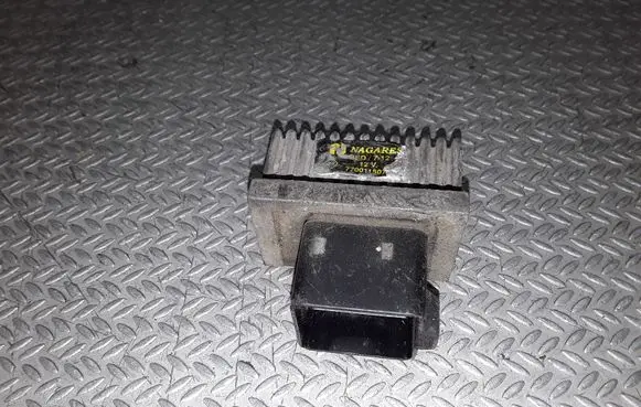 Renault Scenic II - Grand scenic II Glow plug pre-heat relay 7700115078