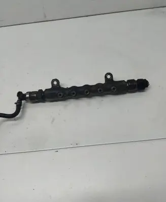 Fuel main line pipe