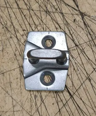 BMW 5 F10 F11 Rear door lock loop/hook striker 724963