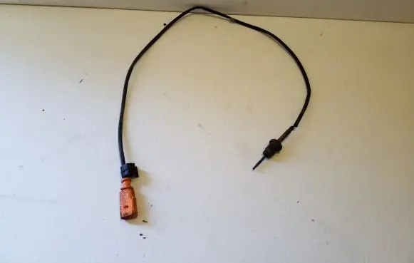 Audi Q3 8U Exhaust gas temperature sensor 03L906088BJ