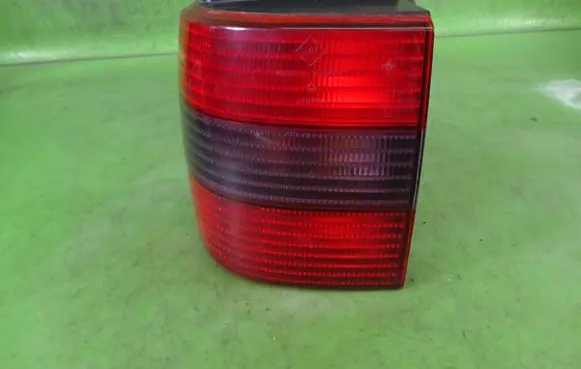 Volkswagen PASSAT B4 Rear/tail lights 3A9945111B