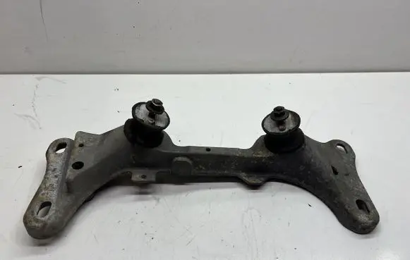 BMW 3 E46 Gearbox mounting bracket 68572910