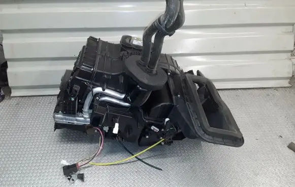 Nissan Tiida C11 Interior heater climate box assembly 